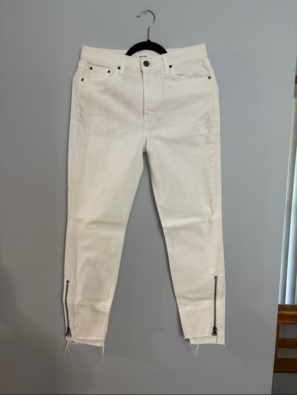GRLFRND Off-White Frayed Hem Skinny Jeans